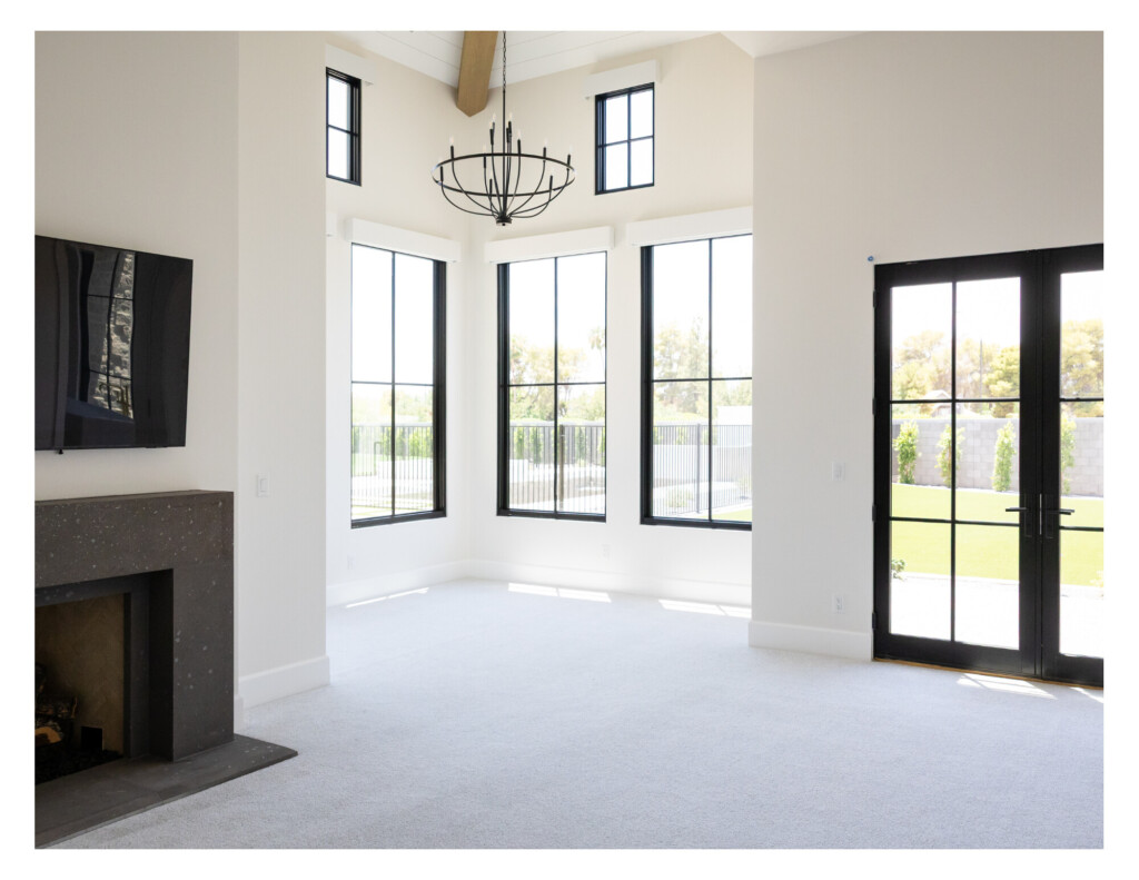 #ClassicSomerset Primary Suite with sitting area Details